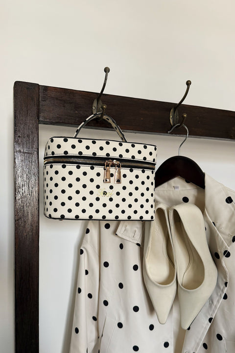 Posh Case in Dottie