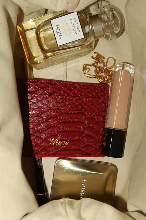 Card Holder in Rogue