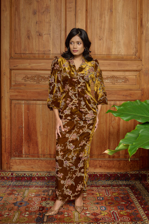 Naya Kebaya in Golden Date