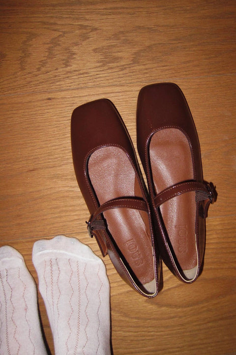 Loulou Flats in Cocoa Brown