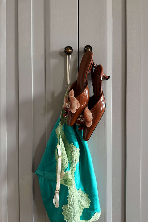 Lily Orchid Heels in Cinnamon