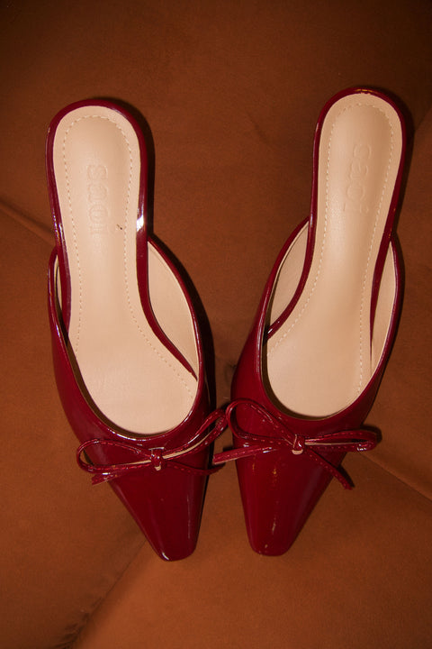 Lola Kitten Heels in Burgundy Maroon