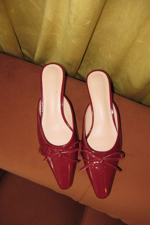 Lola Kitten Heels in Burgundy Maroon