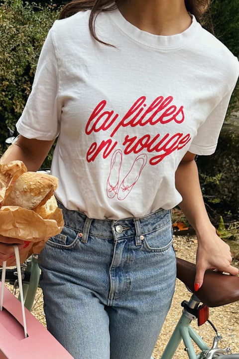 La Filles en Rouge T-Shirt in White