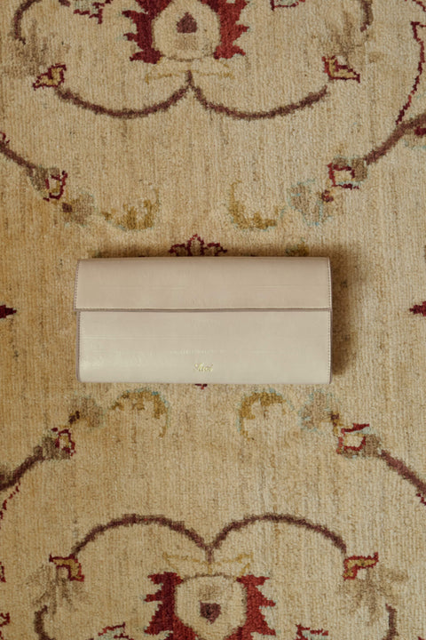 Rama Clutch in Vanilla