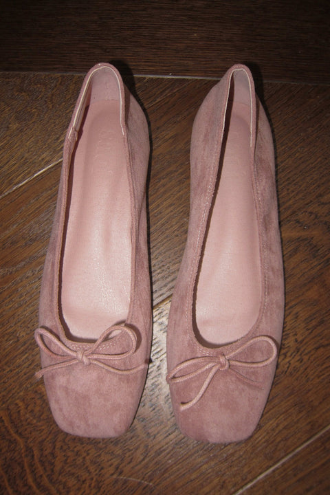 Poppy Ballet Flats in Ballerina Pink Suede