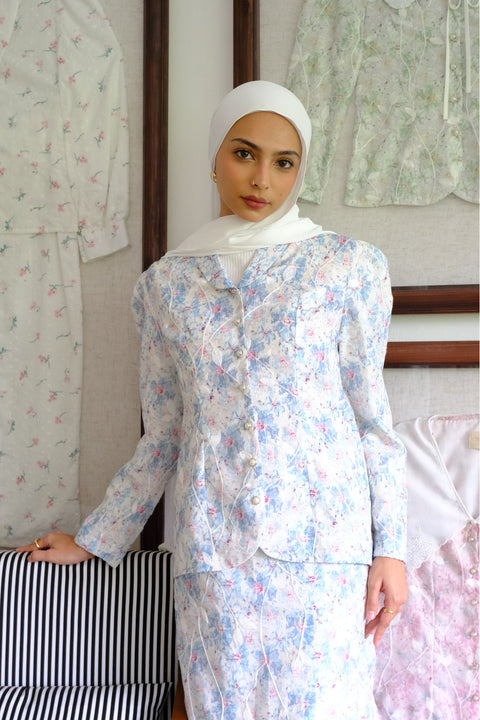 Kebaya Pendek in Tijani Blue