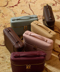 Set of six handbag in various colors