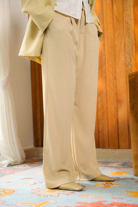 Cali Pants in Apricot