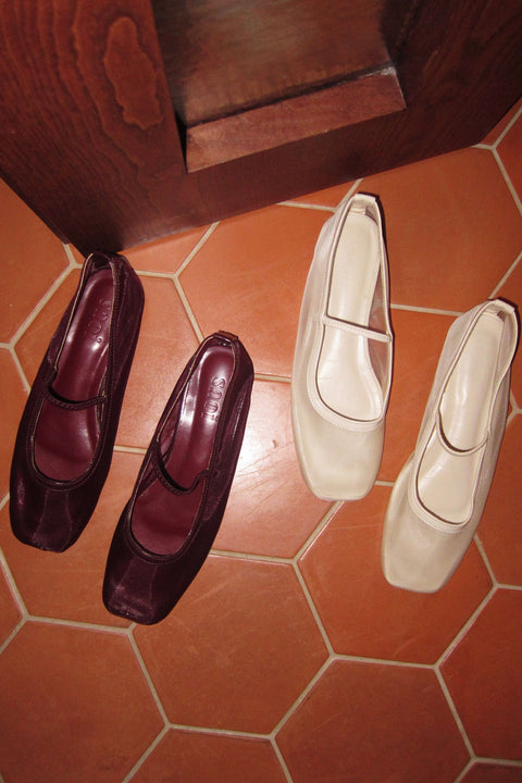 Janet Mesh Flats in Burgundy