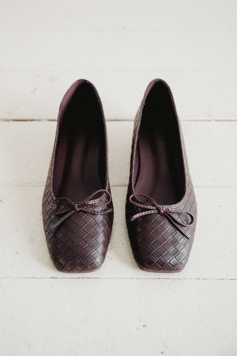 Margot Flats in Solstice Brown