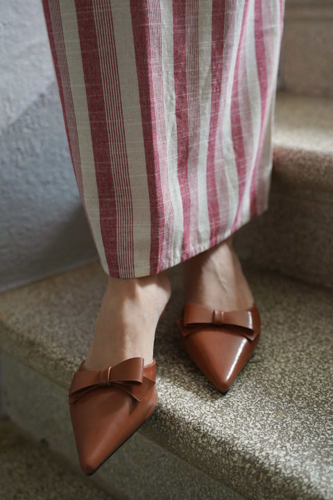 Lilo Bow Kitten Heels in Cottage Brown