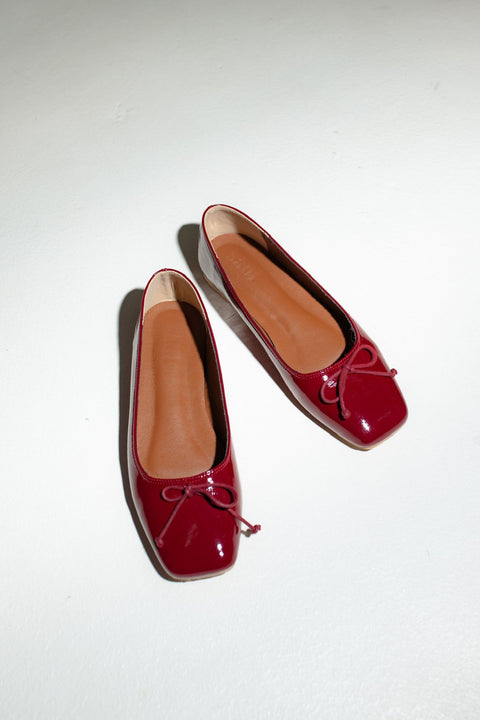 Poppy Ballet Flats in Maroon