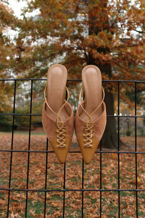 Cindy Kitten Heels in Beige