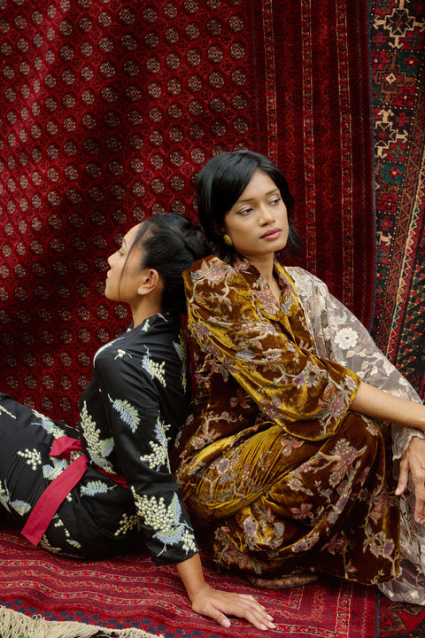 Naya Kebaya in Golden Date