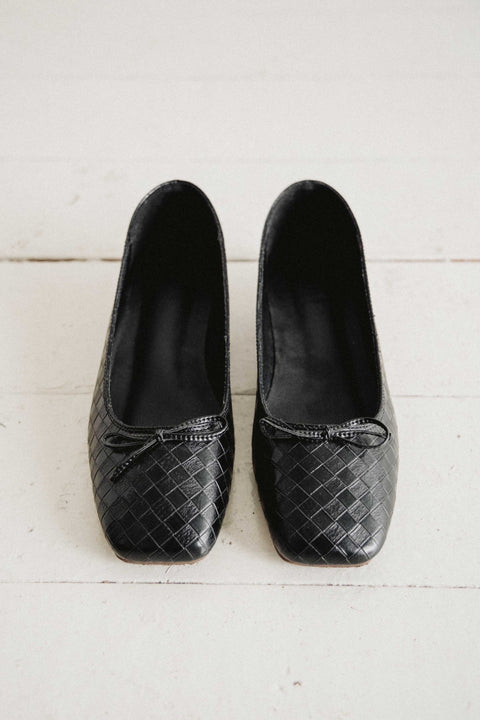 Margot Flats in Black