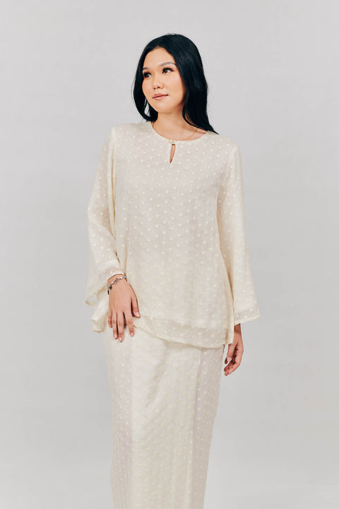 Kurung Kedah in Sejuk Dingin White